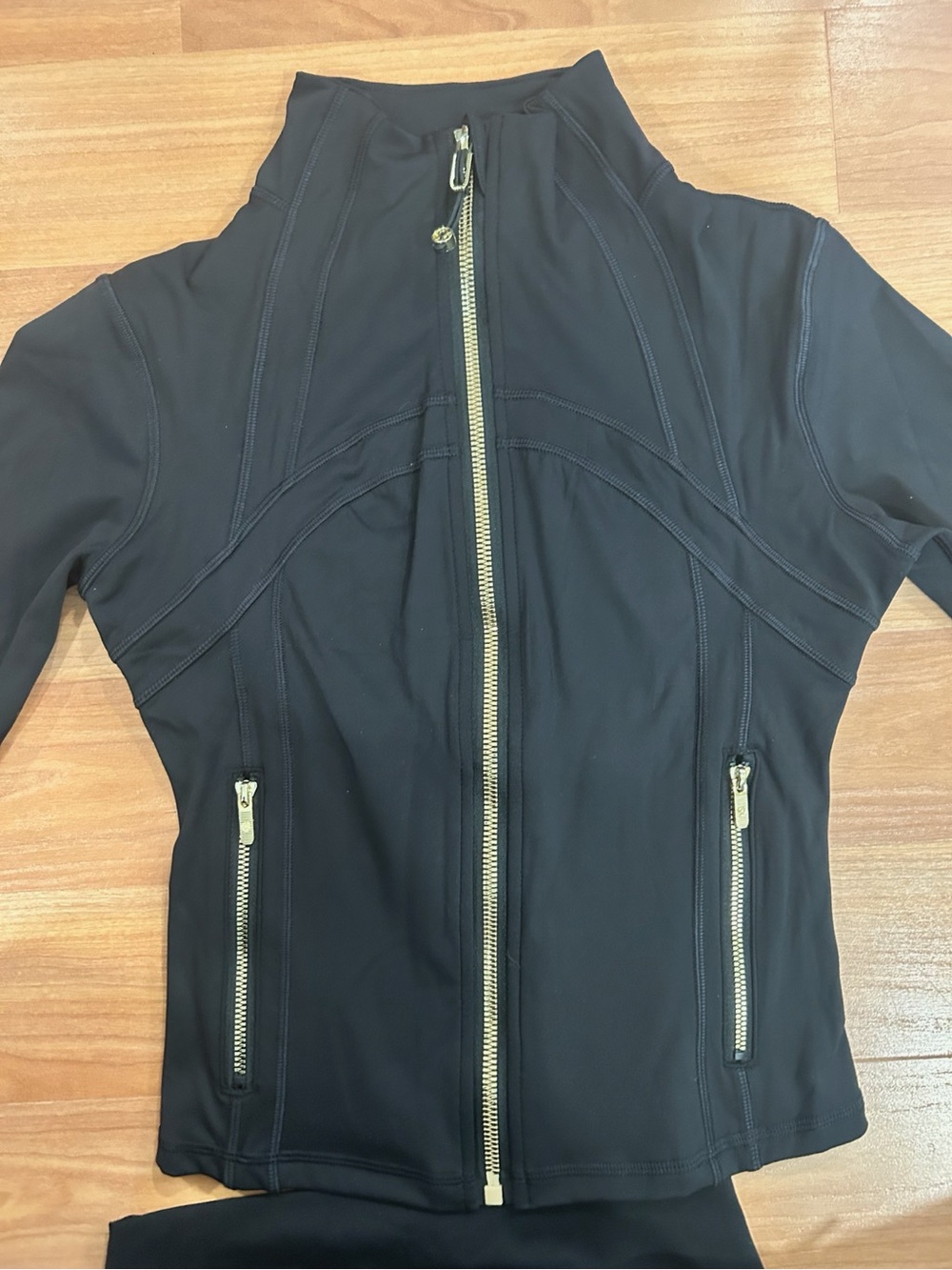 lululemon athletica Black Zip Jacket with Matching Leggings - Picture 3 of 5